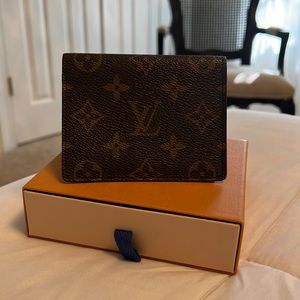 Louis Vuitton Wallet - Card Holder